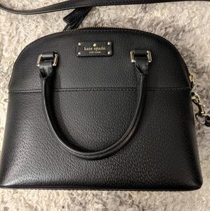 Kate Spade Handbag w/ adjustable cross body strap